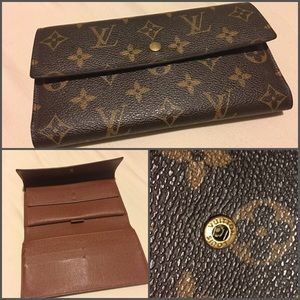 Louis Vuitton Tri-Fold Long Wallet.
